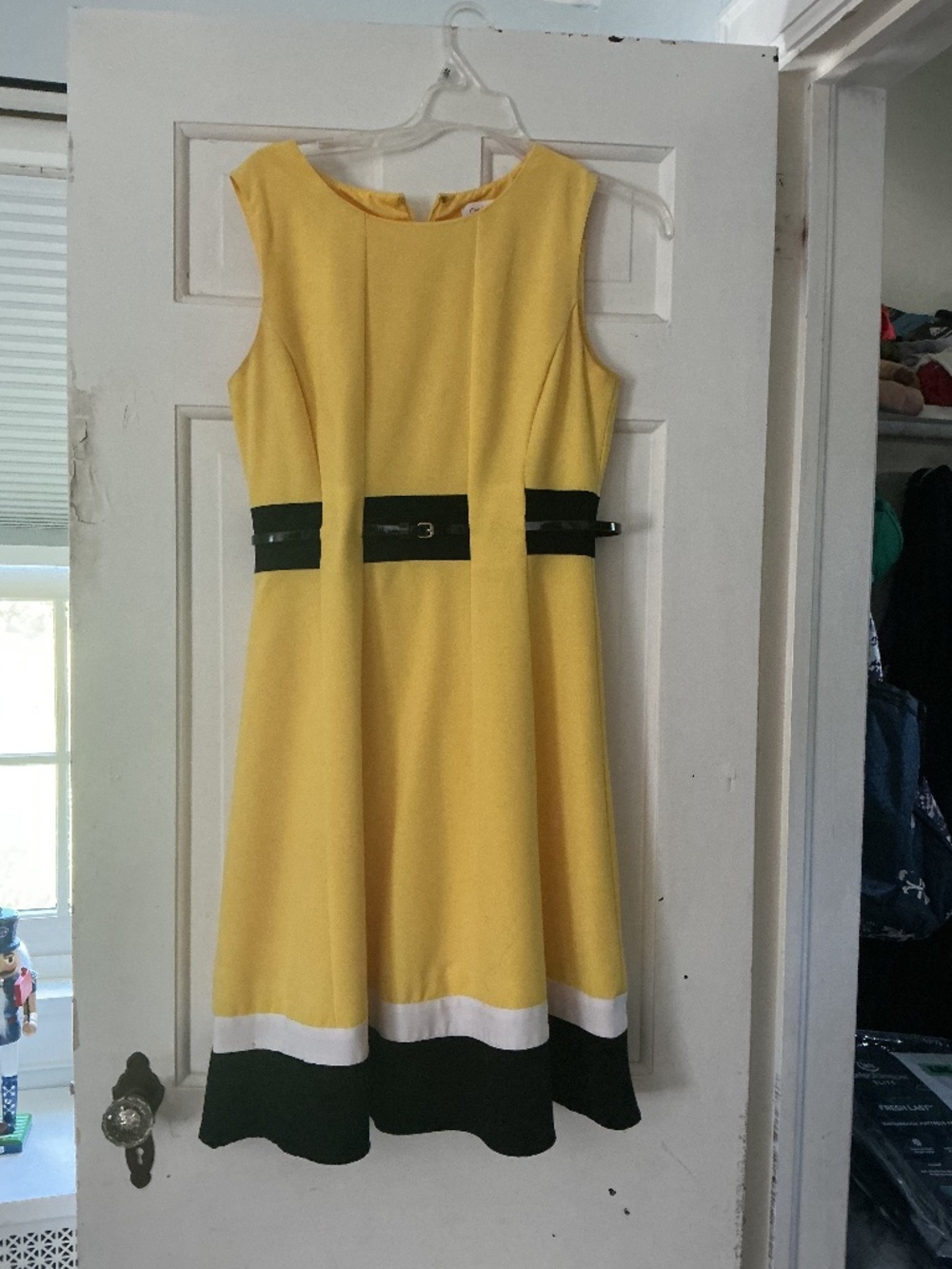 Love buttery yellow?